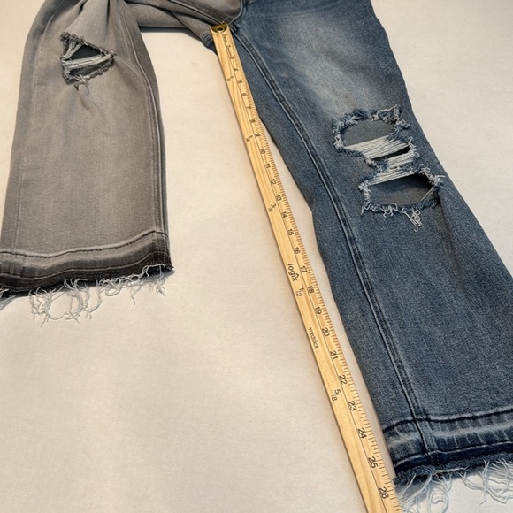 Vervet Asymmetrical Waist Two Toned Distressed Crop Jeans Size 25 - Picture 7 of 12
